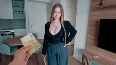 Young Real Estate Agent agreed to a Side job av ฝรั่ง